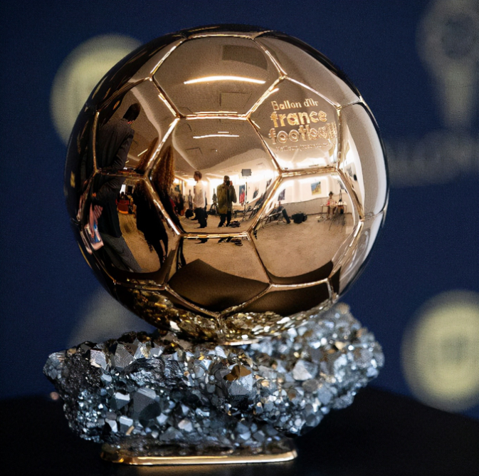 今夜武汉三镇调整名单以备意大利杯，止住颓势环节打磨，质疑声仍在，赛程密集仍需轮换的简单介绍-天博电竞